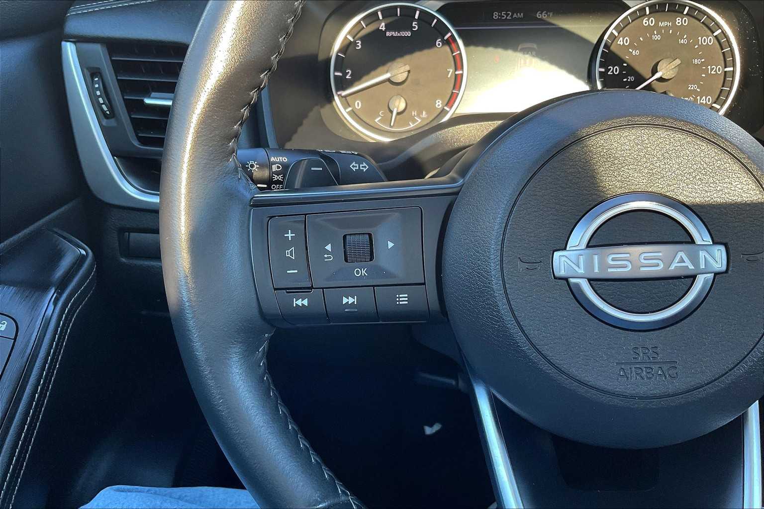 2024 Nissan Rogue SV - Photo 22