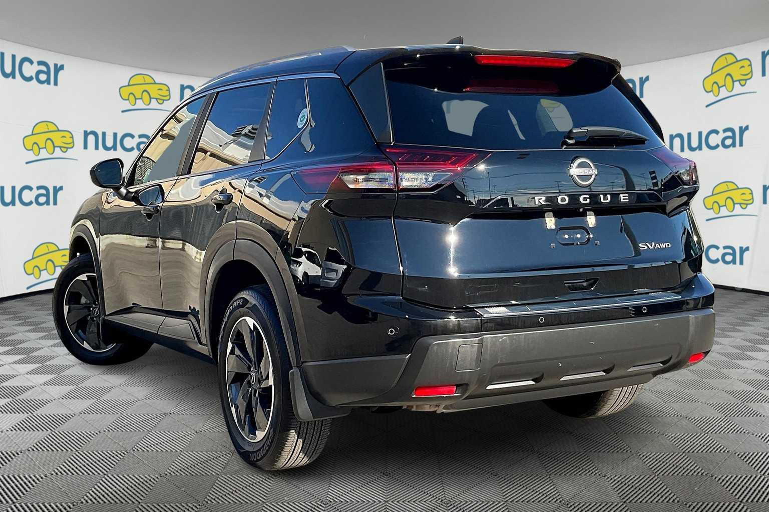 2024 Nissan Rogue SV - Photo 4
