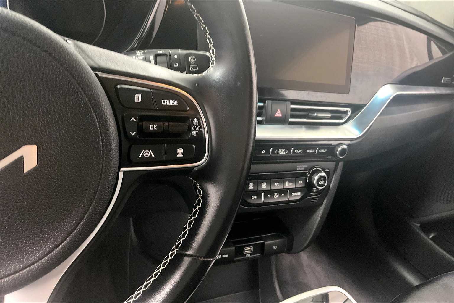 2022 Kia Niro EV EX - Photo 23