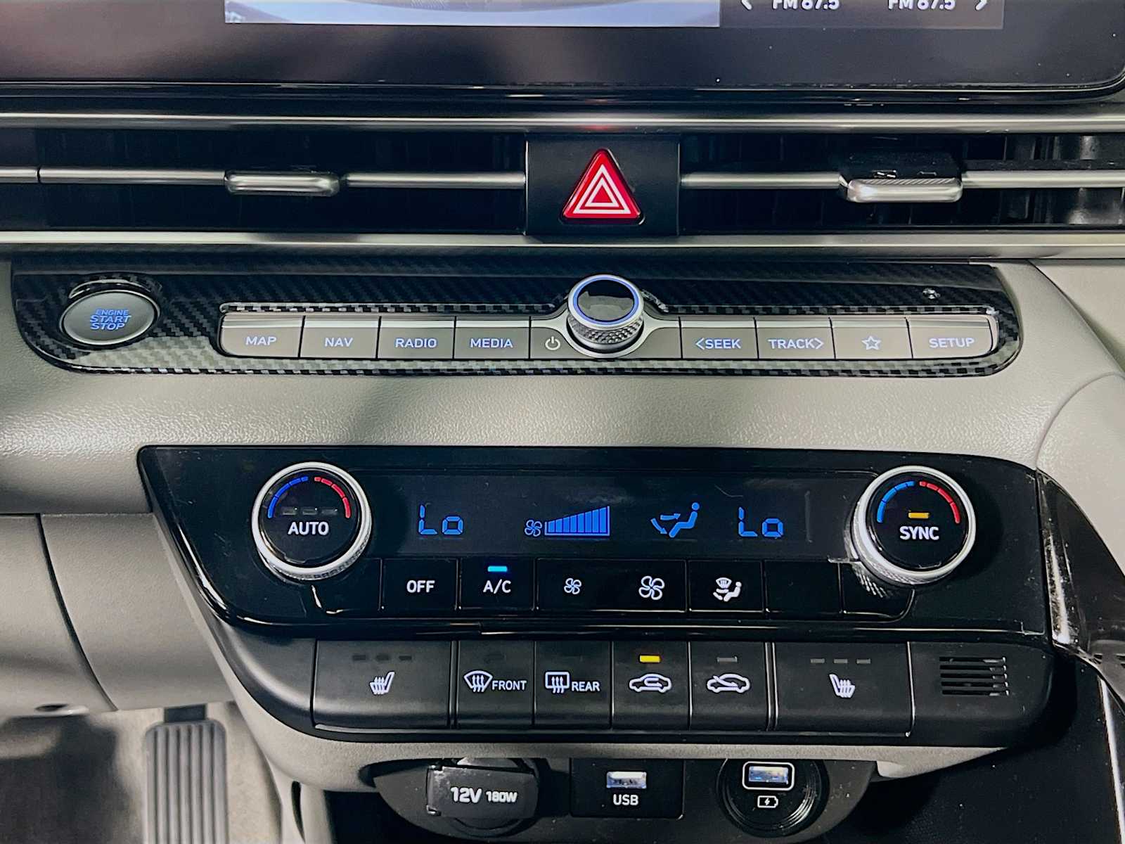 2023 Hyundai Elantra SEL - Photo 16