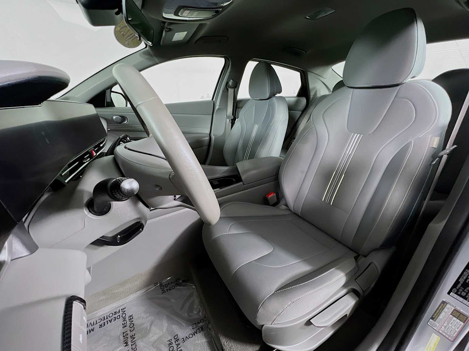 2023 Hyundai Elantra SEL - Photo 22