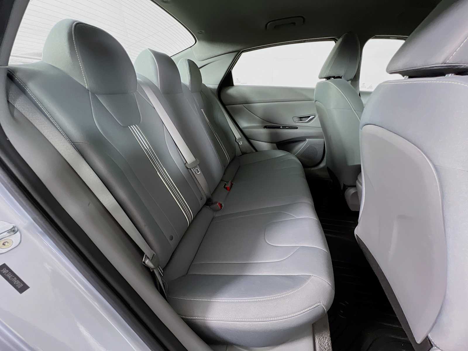 2023 Hyundai Elantra SEL - Photo 27