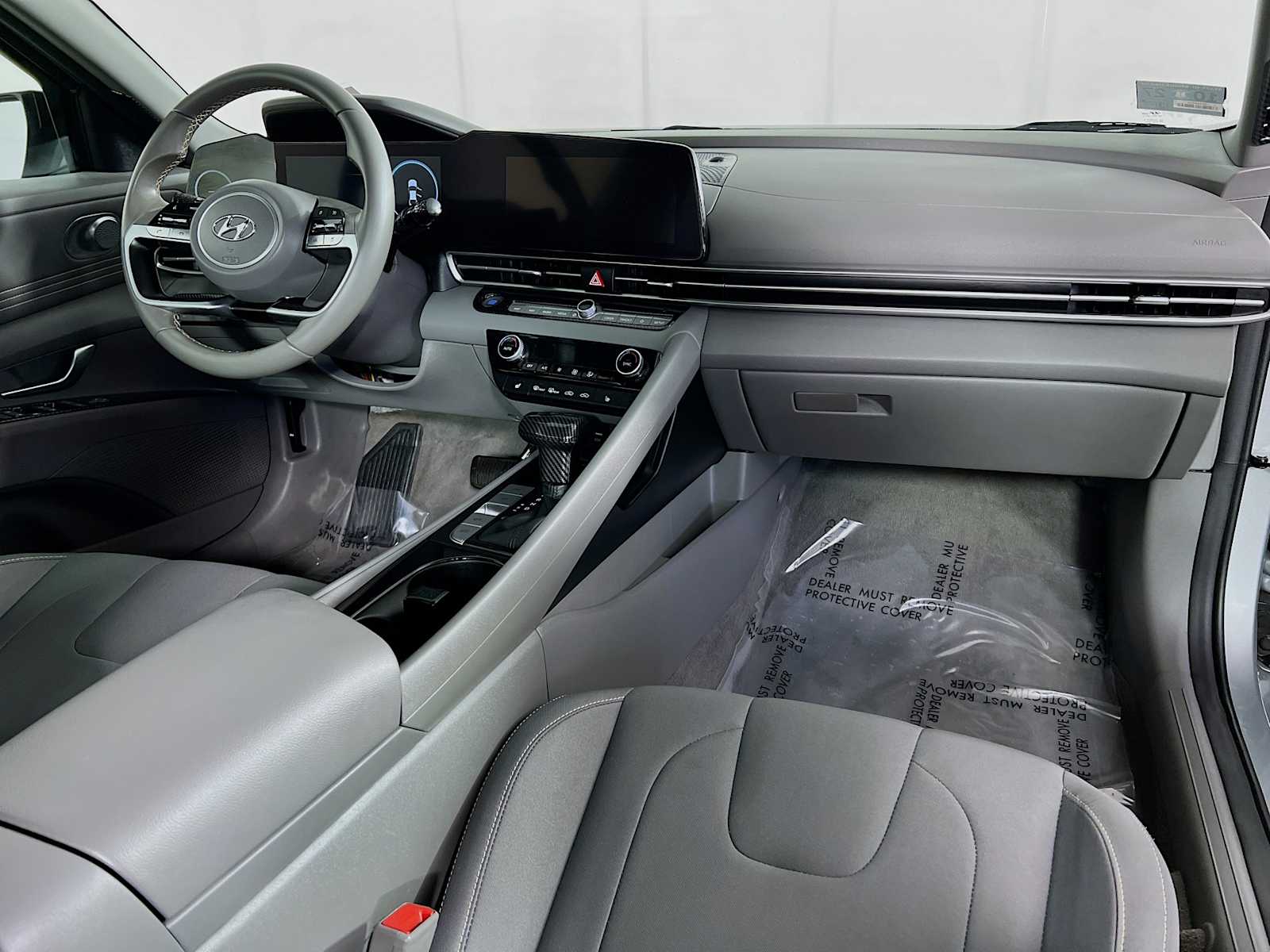 2023 Hyundai Elantra SEL - Photo 29