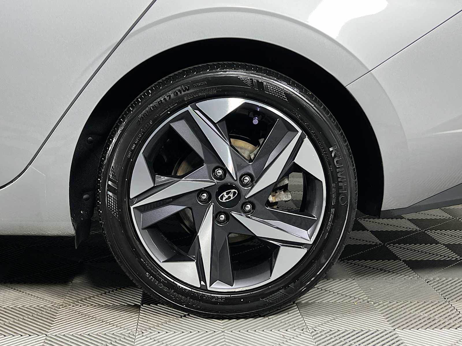 2023 Hyundai Elantra SEL - Photo 31