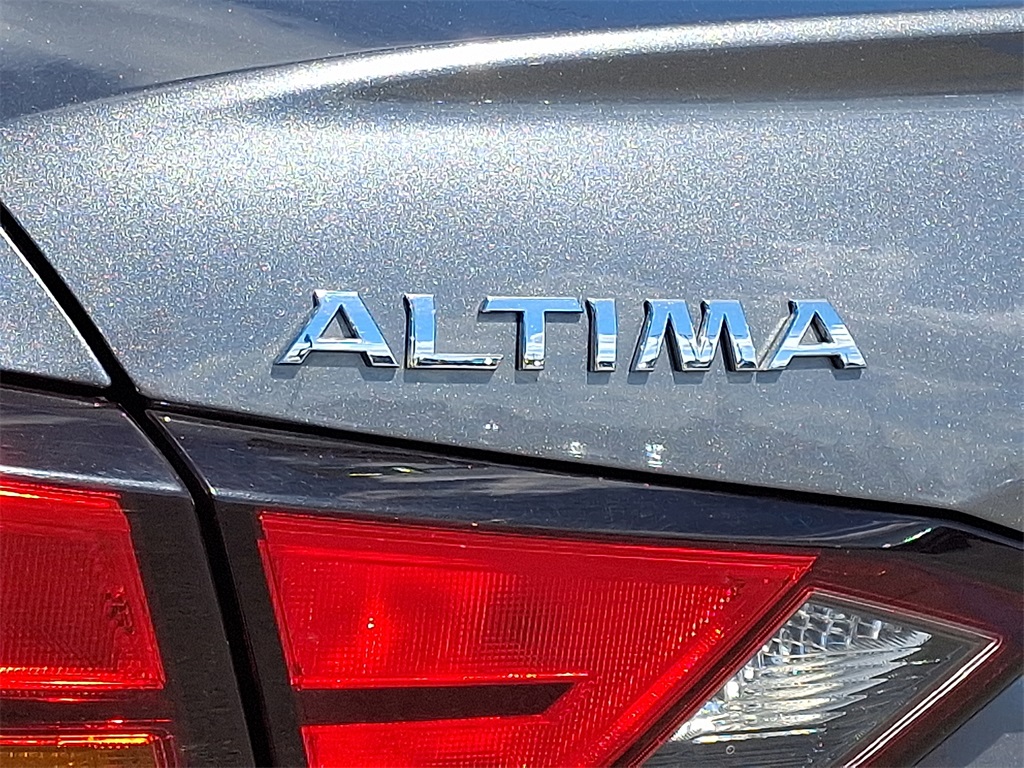 2022 Nissan Altima 2.5 S - Photo 10