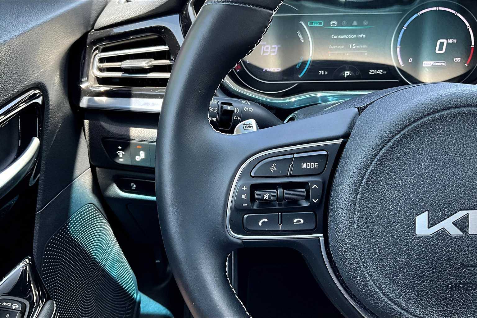 2022 Kia Niro EV EX - Photo 22