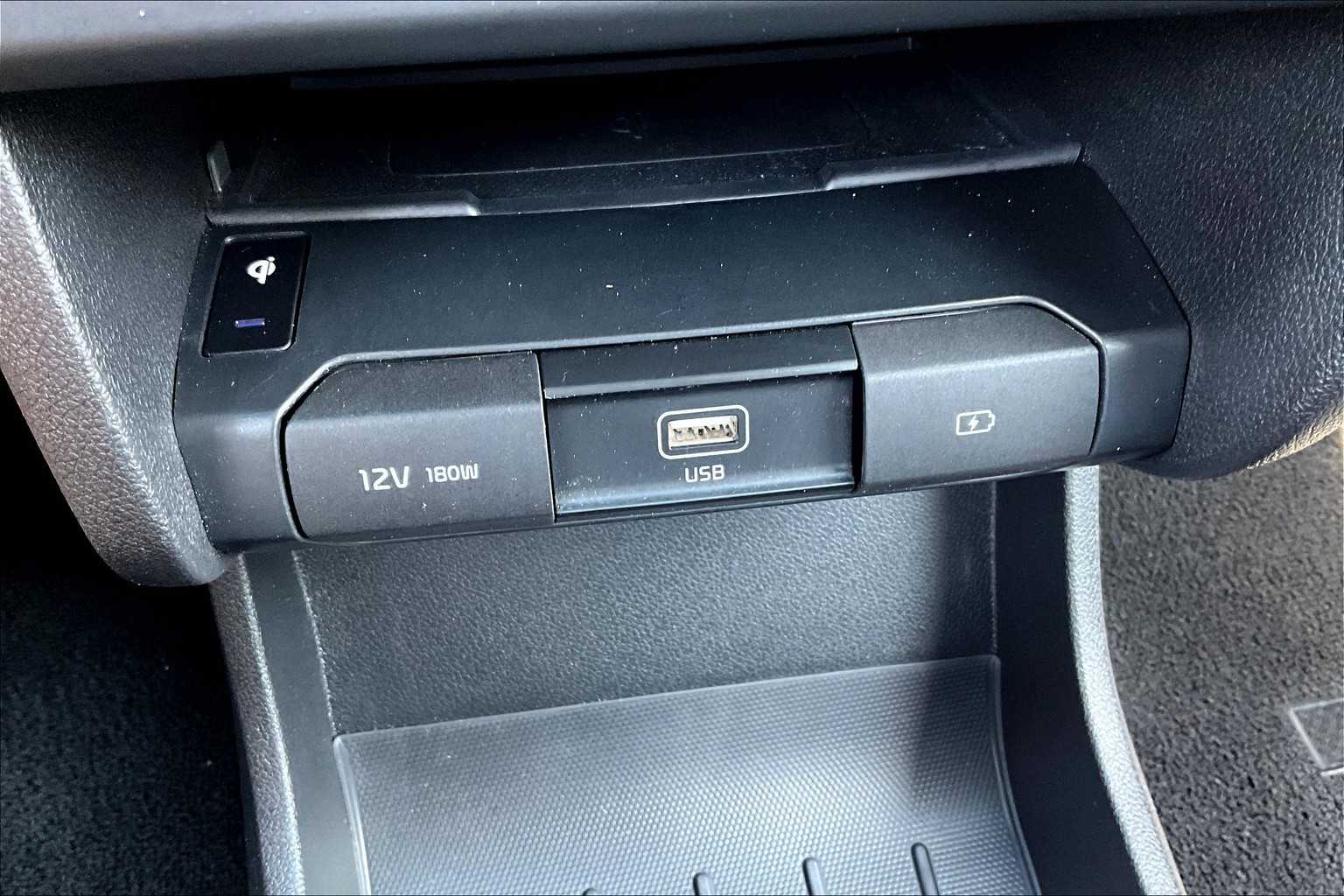 2022 Kia Niro EV EX - Photo 25