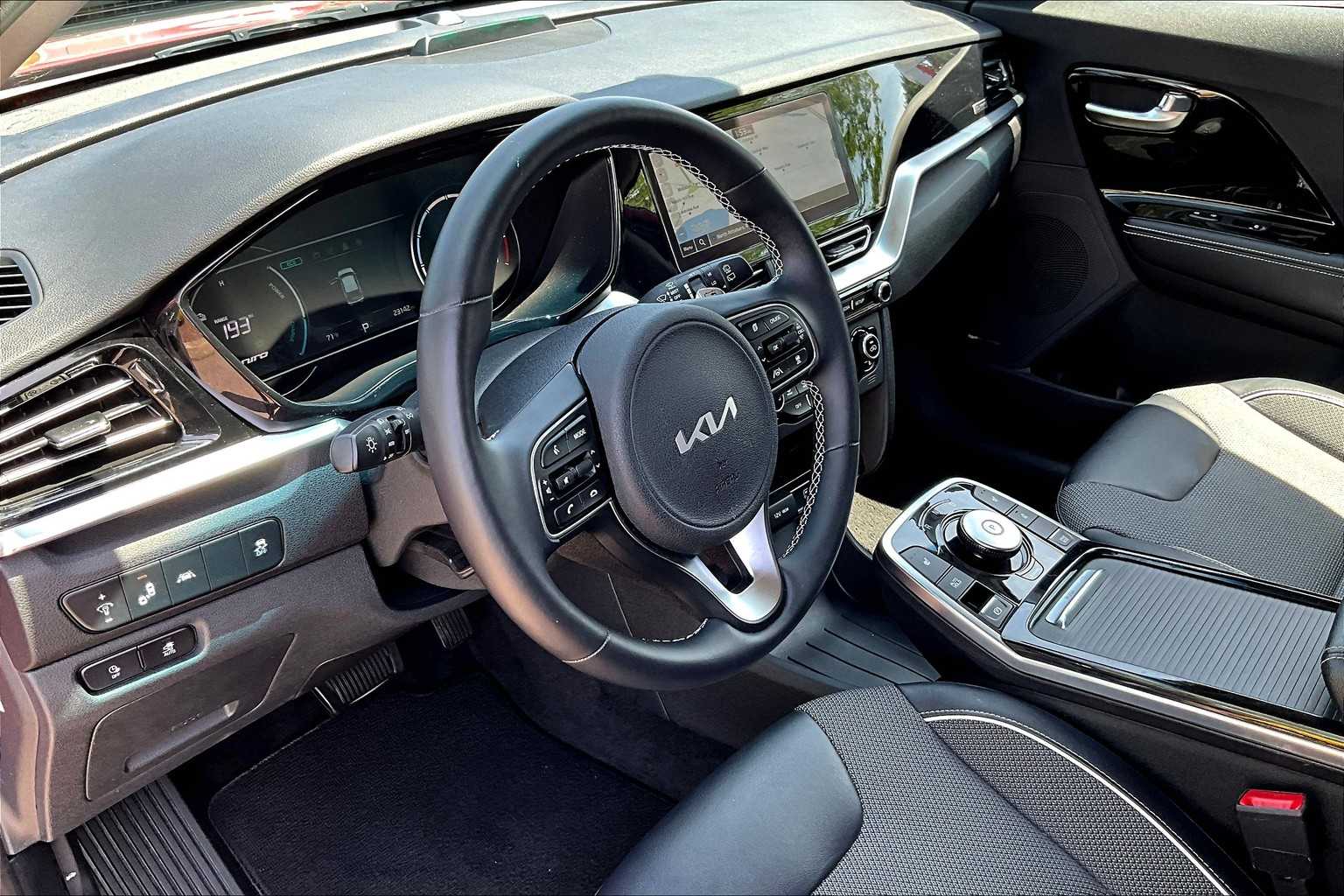 2022 Kia Niro EV EX - Photo 8