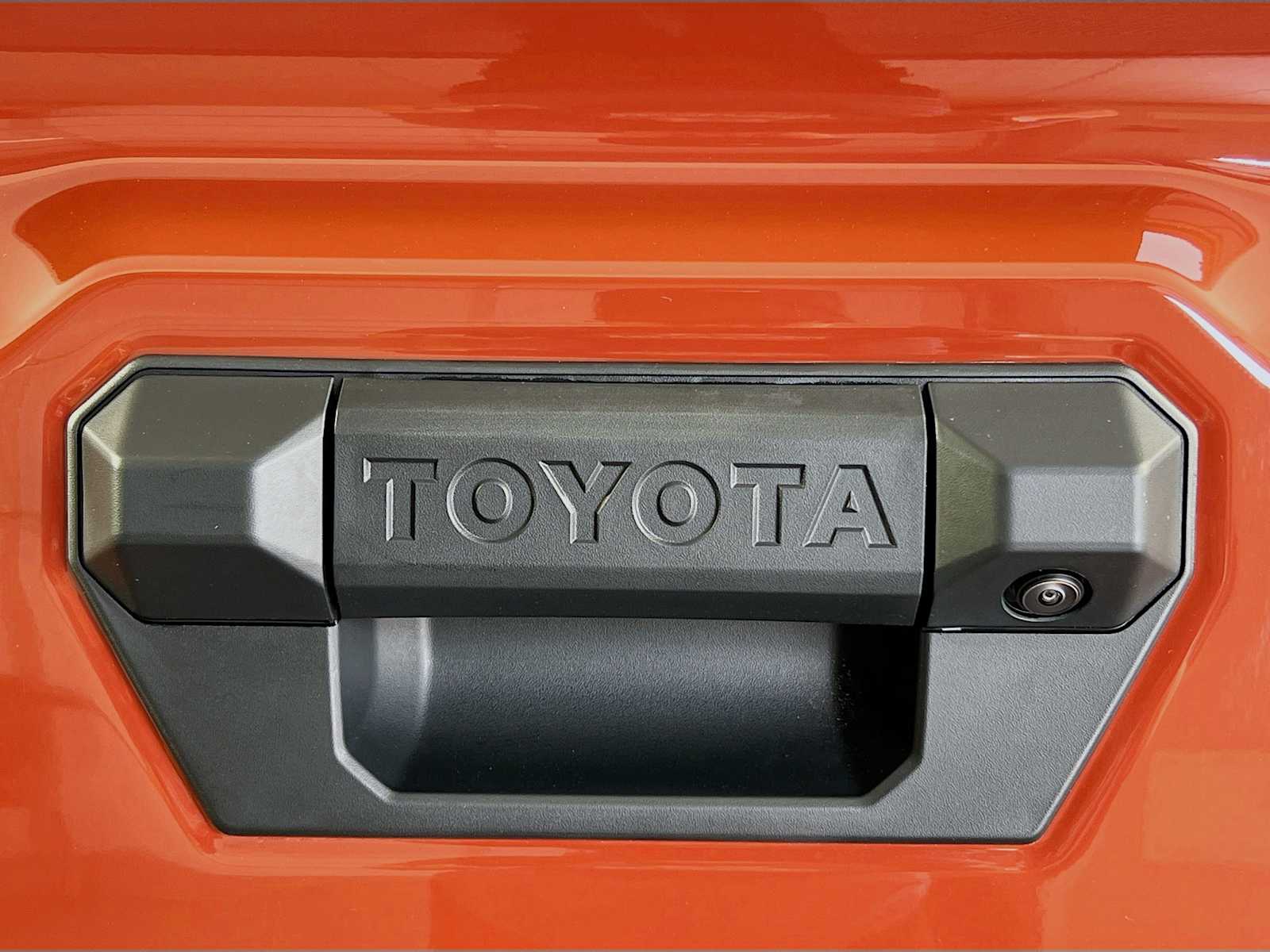 2025 Toyota Tacoma TRD Sport - Photo 17