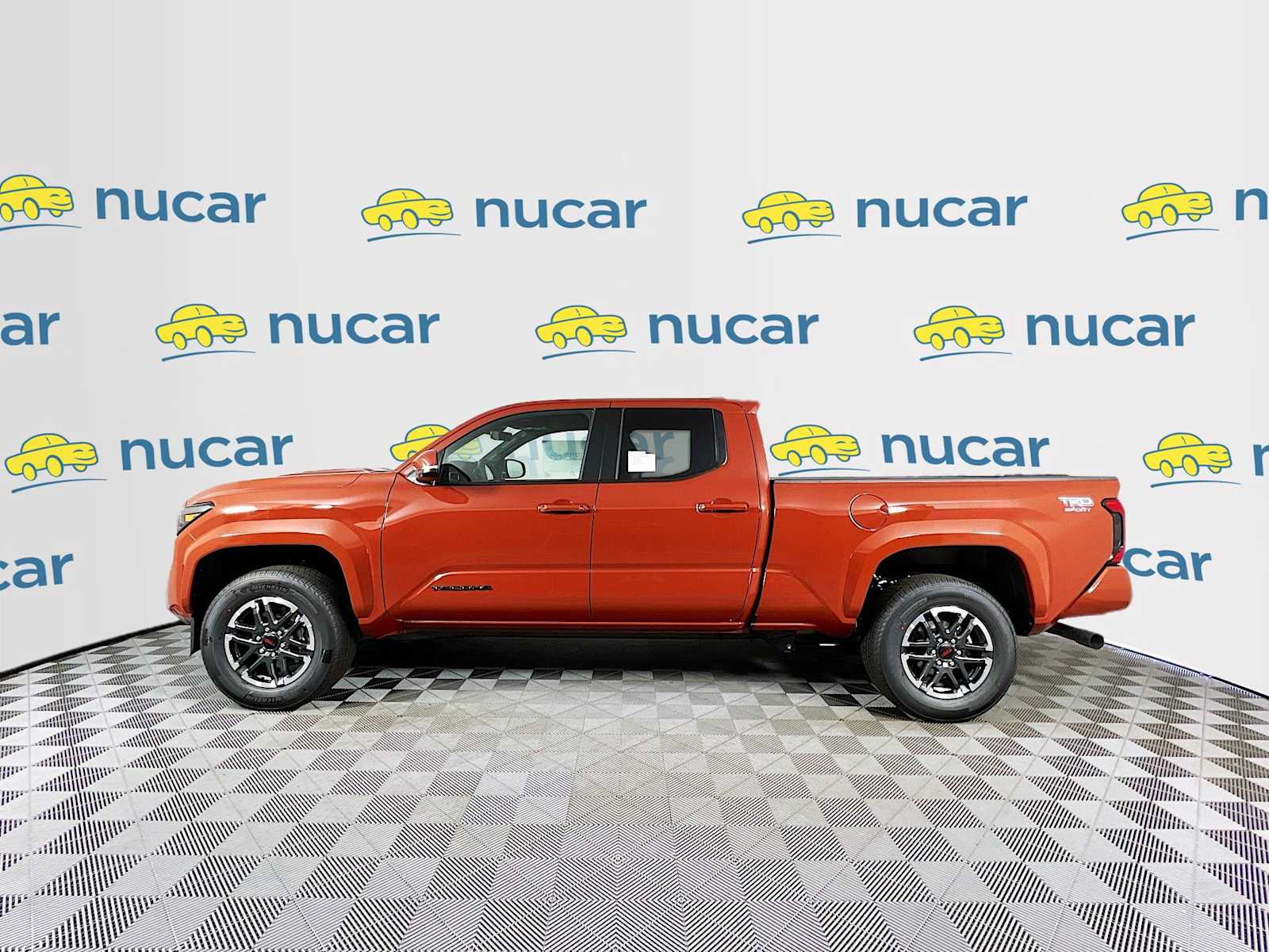 2025 Toyota Tacoma TRD Sport - Photo 3