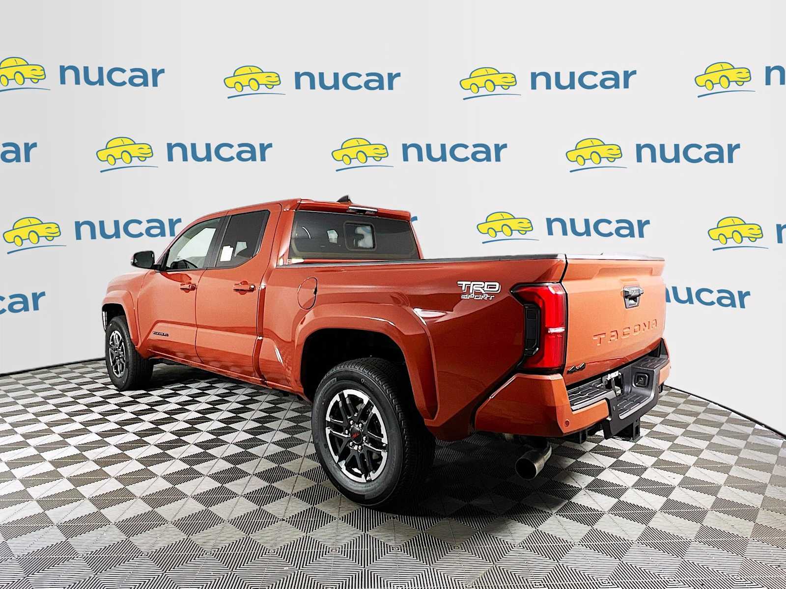 2025 Toyota Tacoma TRD Sport - Photo 4