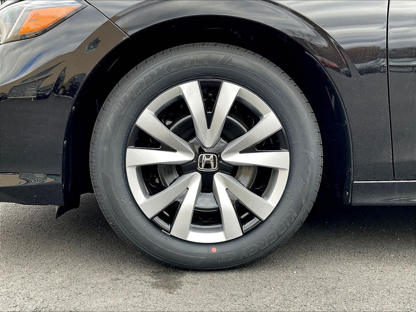 2026 Honda Civic LX - Photo 8