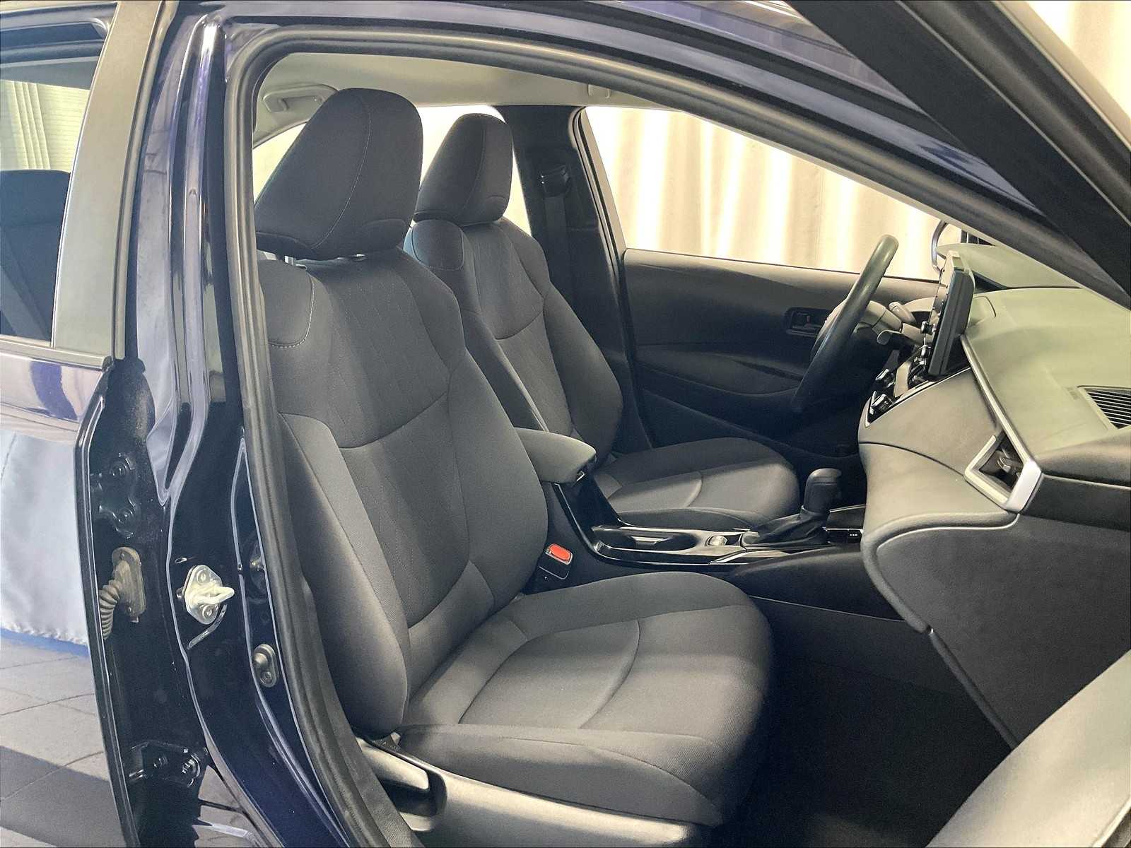 2022 Toyota Corolla LE - Photo 11
