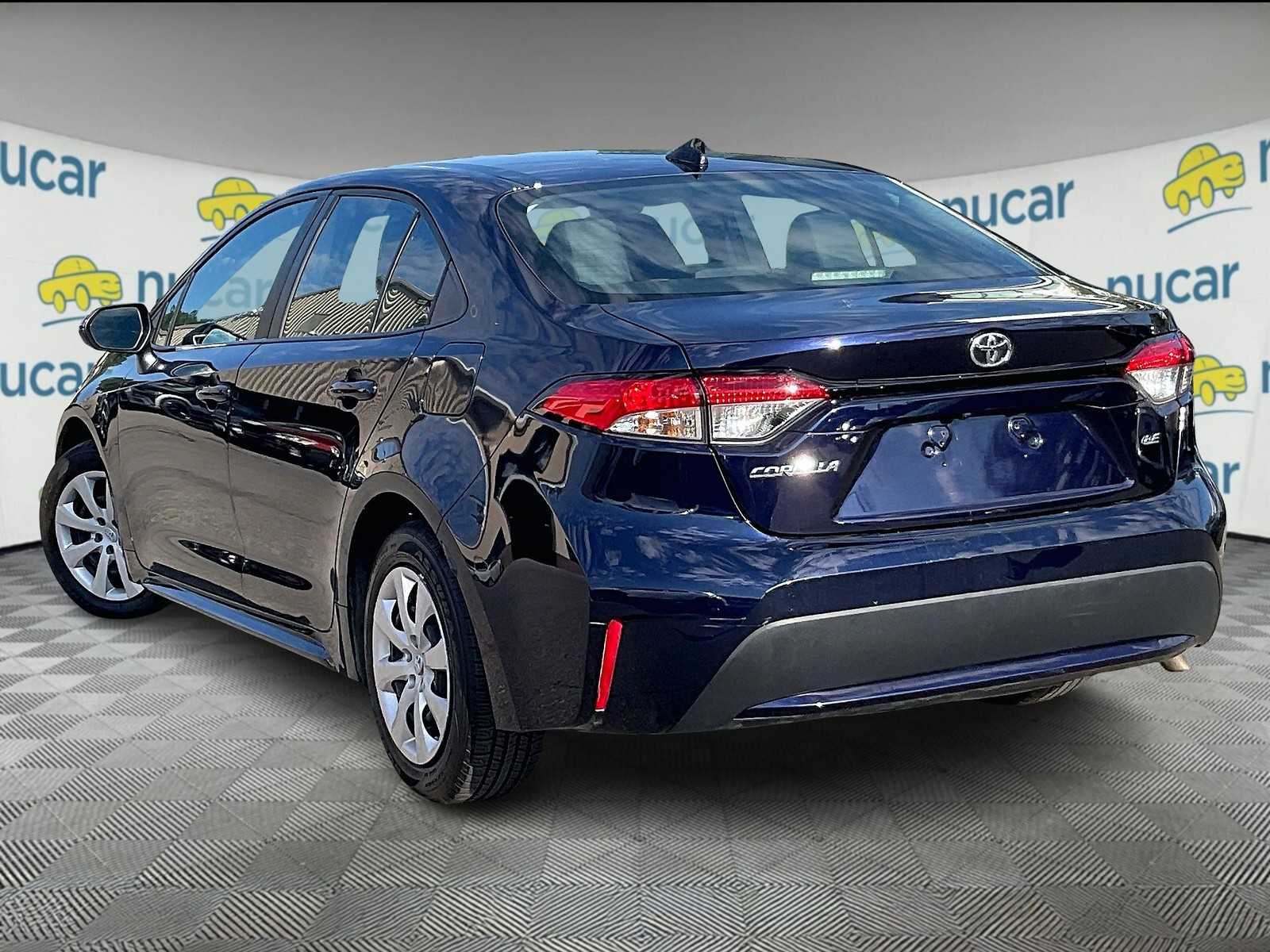 2022 Toyota Corolla LE - Photo 4