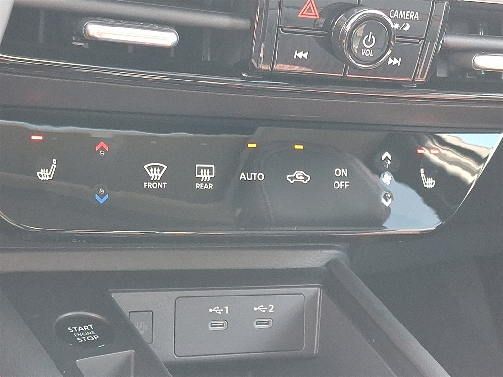 2025 Nissan Kicks SR - Photo 12