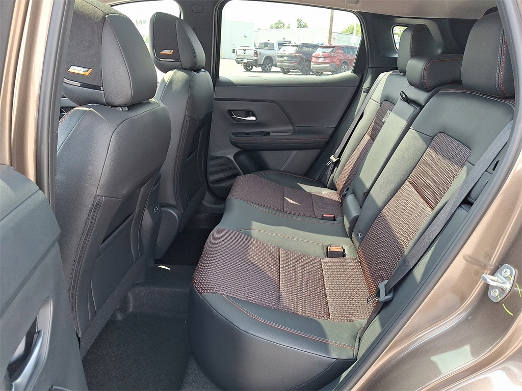 2025 Nissan Kicks SR - Photo 6