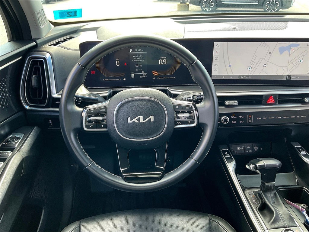 2024 Kia Sorento S - Photo 17