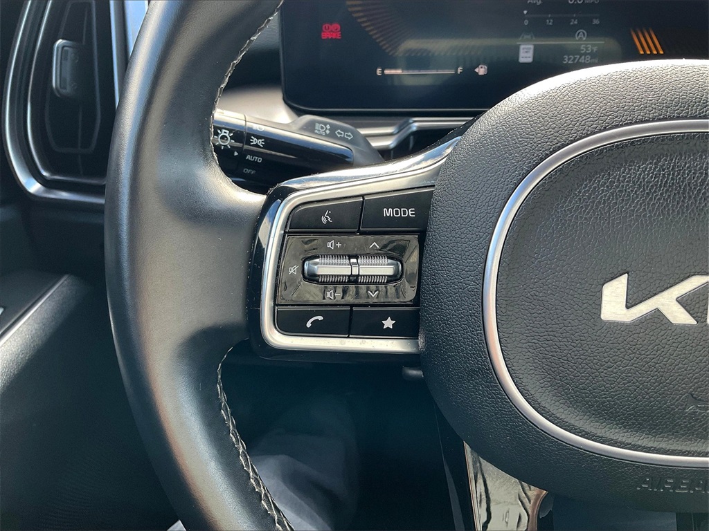 2024 Kia Sorento S - Photo 22