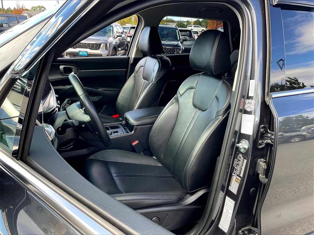 2024 Kia Sorento S - Photo 9