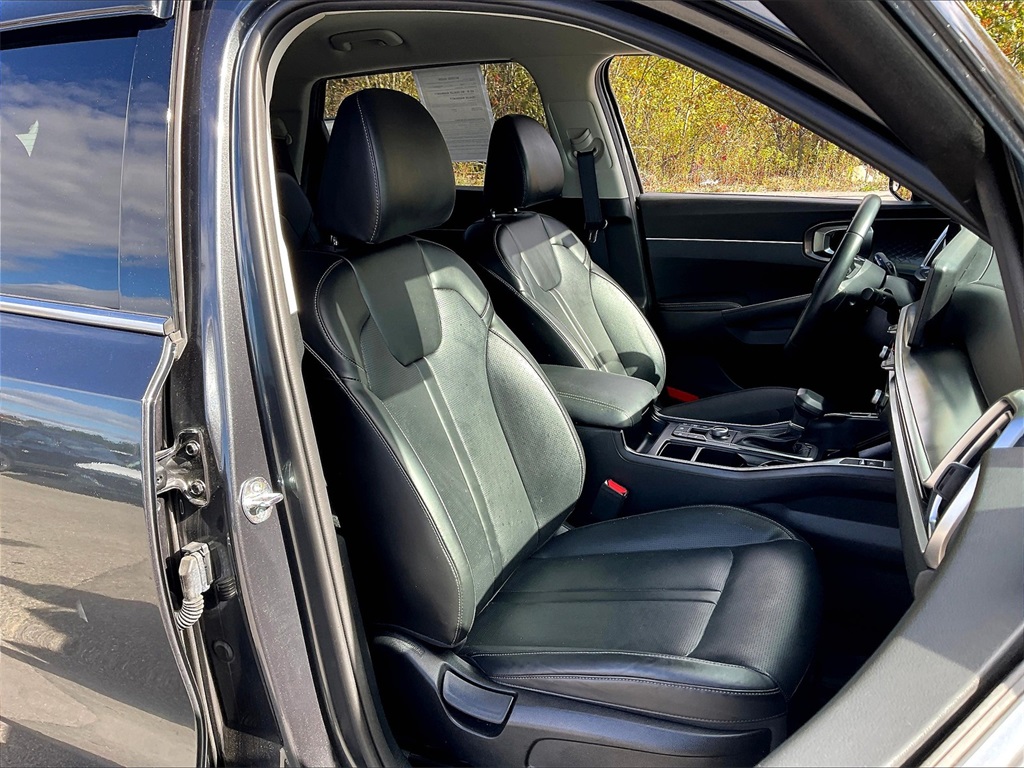 2024 Kia Sorento S - Photo 10