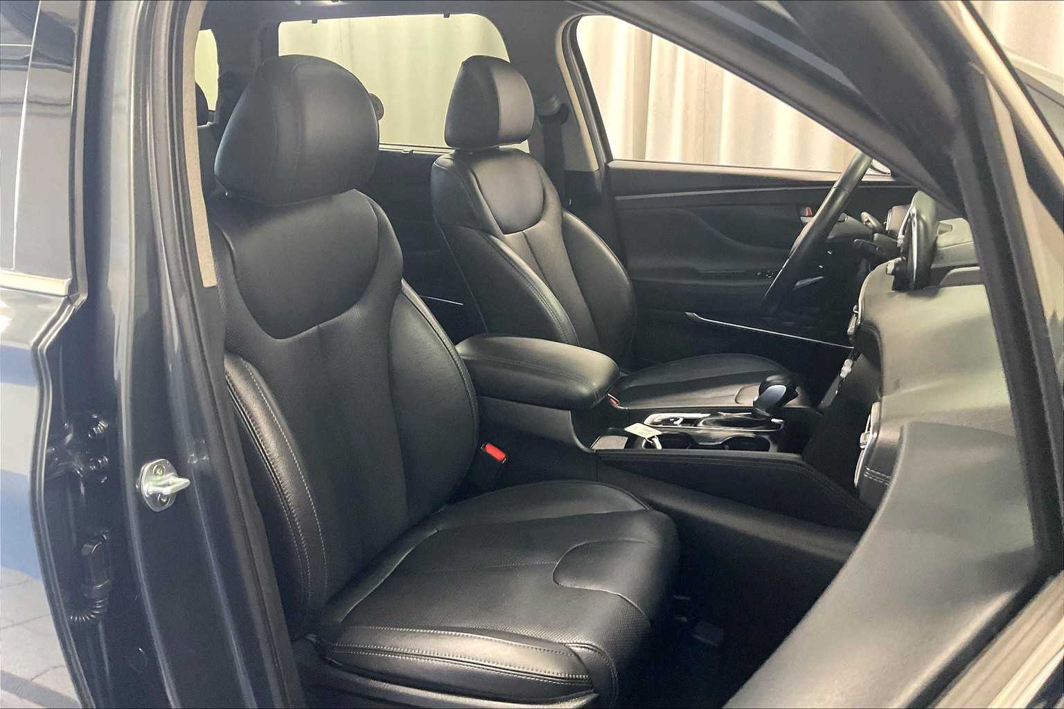 2020 Hyundai Santa Fe SEL - Photo 11