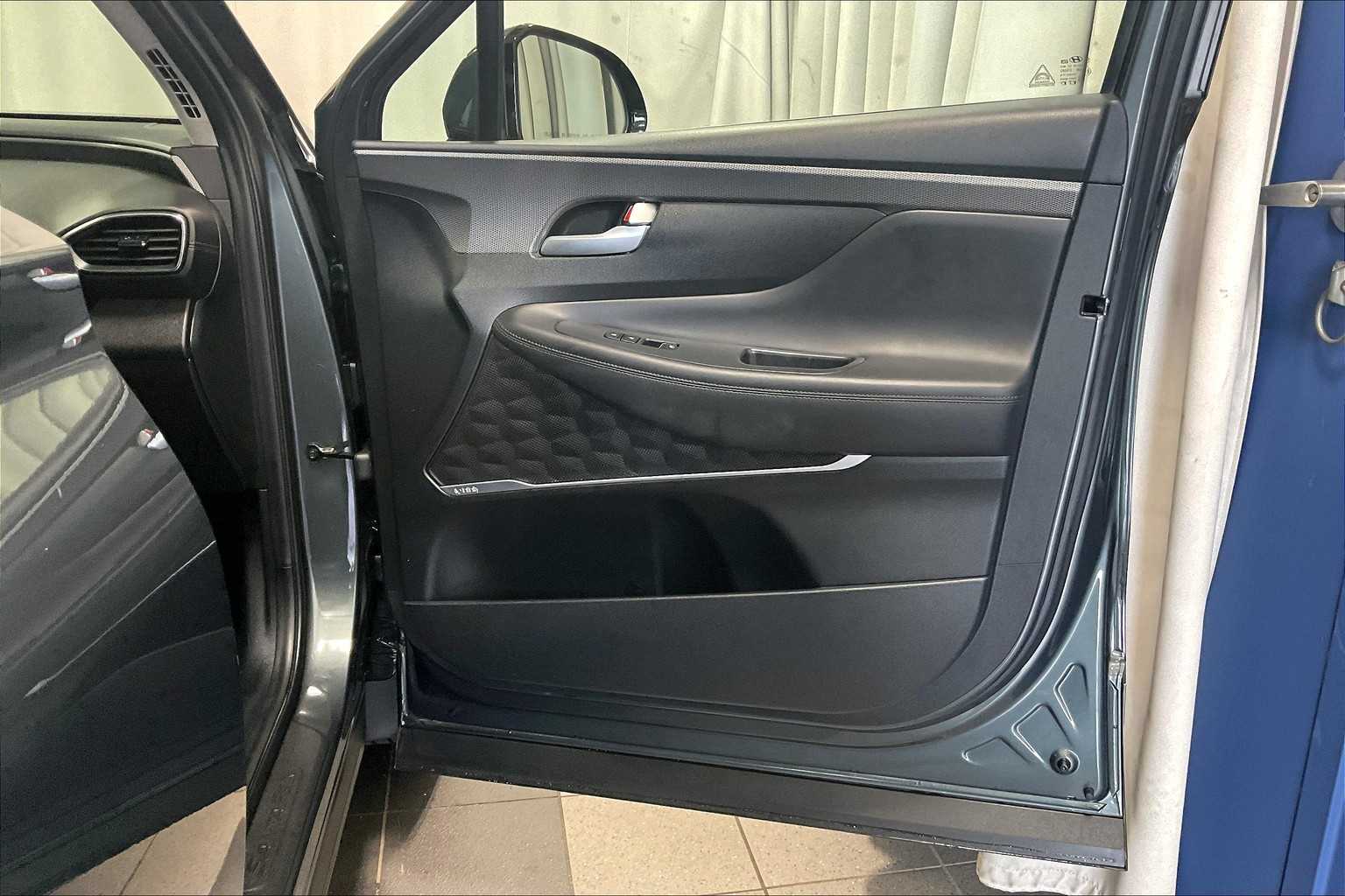 2020 Hyundai Santa Fe SEL - Photo 12