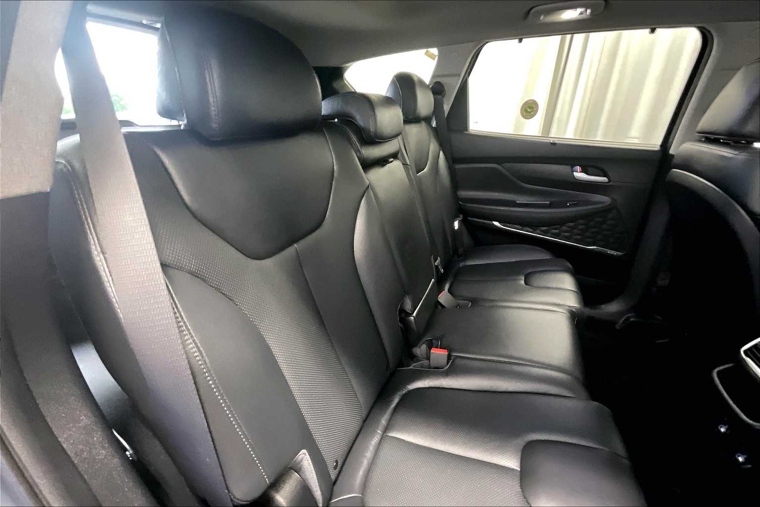 2020 Hyundai Santa Fe SEL - Photo 16