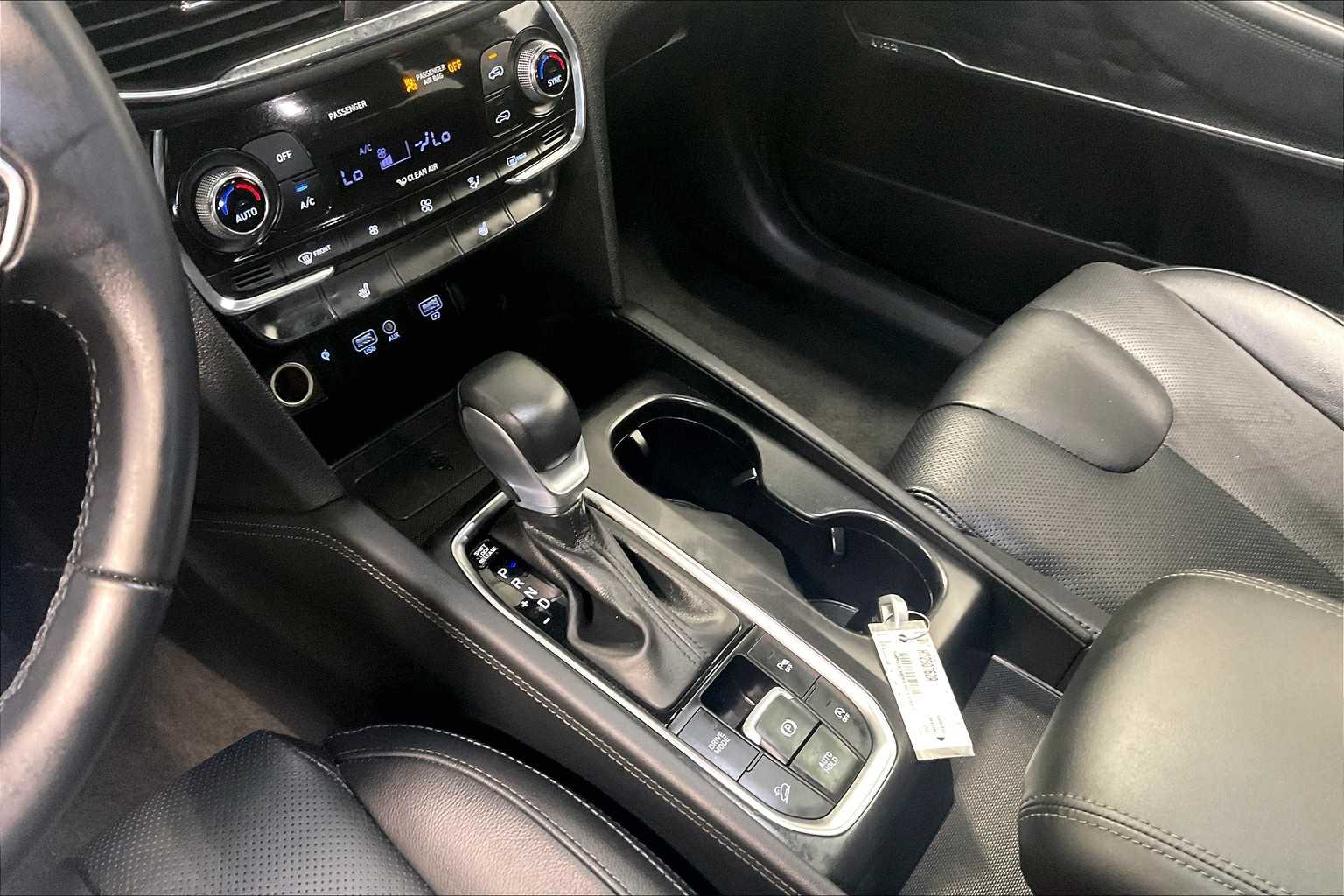 2020 Hyundai Santa Fe SEL - Photo 20
