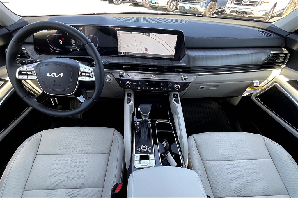 2025 Kia Telluride EX - Photo 12