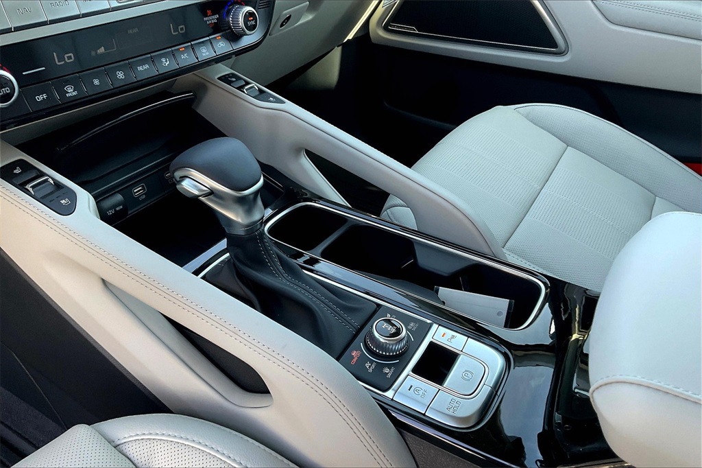 2025 Kia Telluride EX - Photo 14