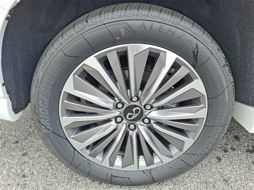 2025 INFINITI QX80 SENSORY - Photo 5