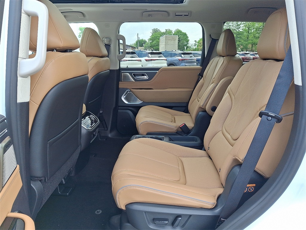 2025 INFINITI QX80 SENSORY - Photo 6