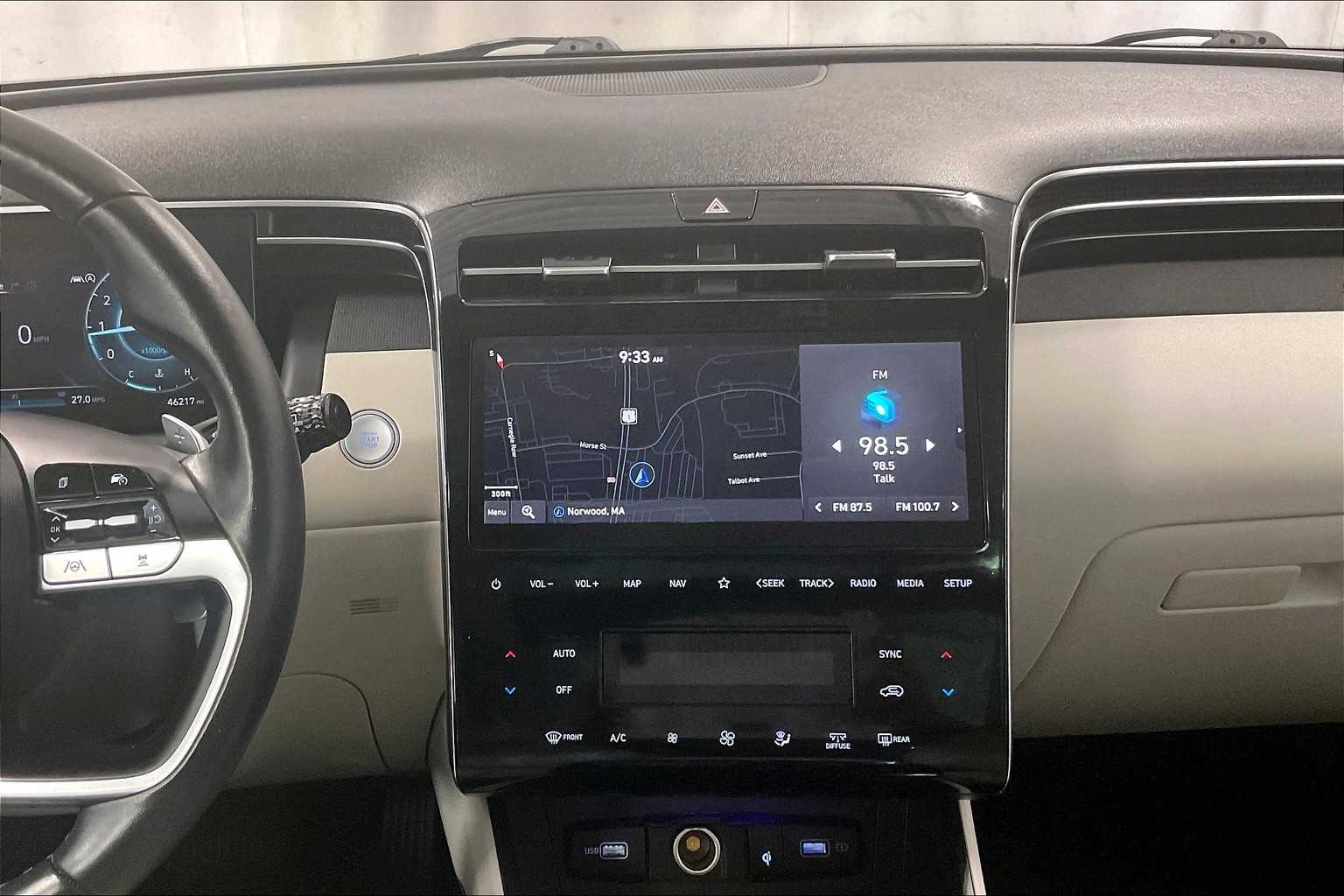 2022 Hyundai Tucson Limited - Photo 18