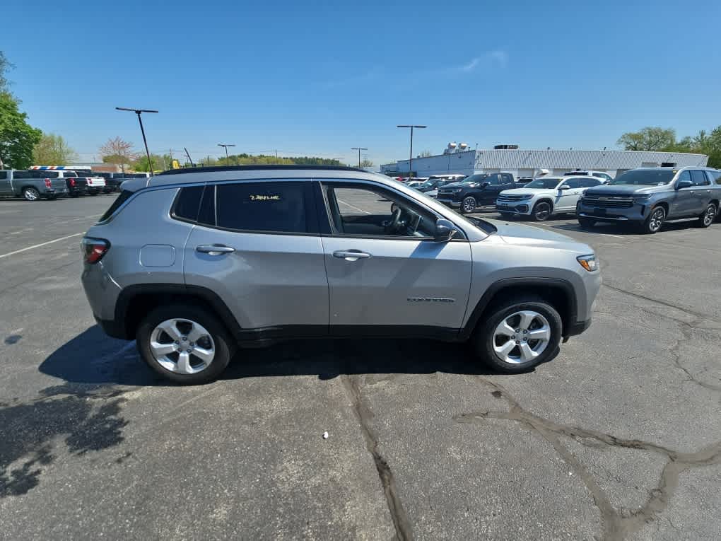 2022 Jeep Compass Latitude - Photo 2
