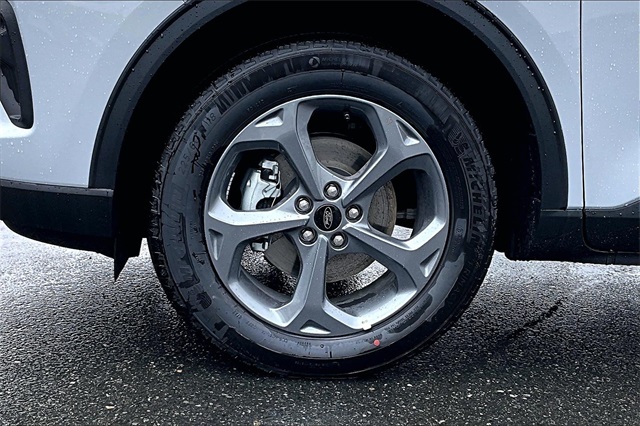 2025 Ford Escape ST-Line - Photo 13
