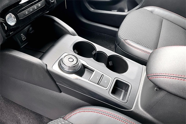 2025 Ford Escape ST-Line - Photo 9