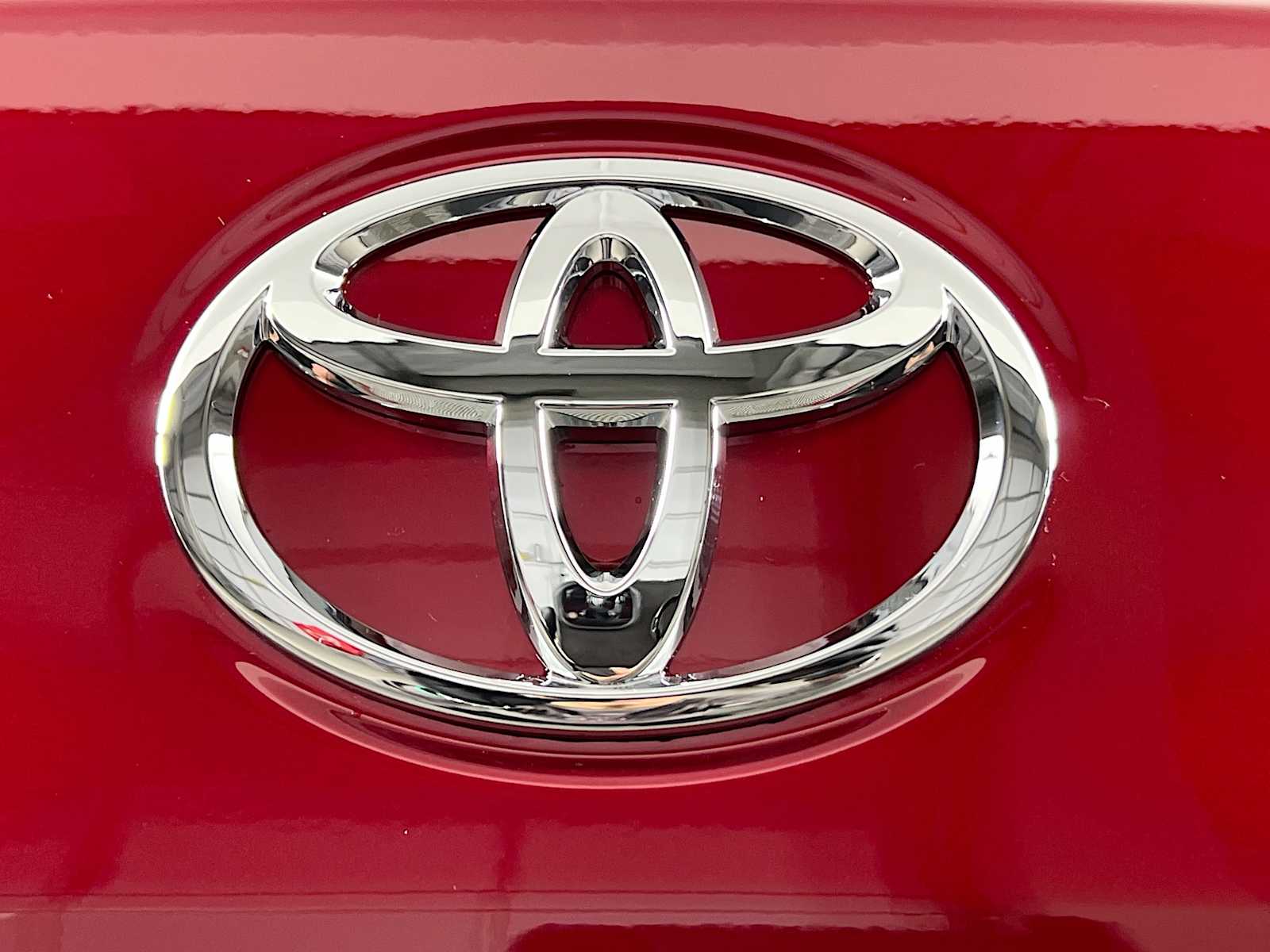 2026 Toyota Corolla Cross XLE - Photo 18