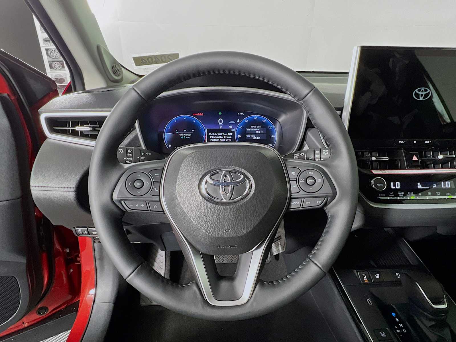 2026 Toyota Corolla Cross XLE - Photo 7