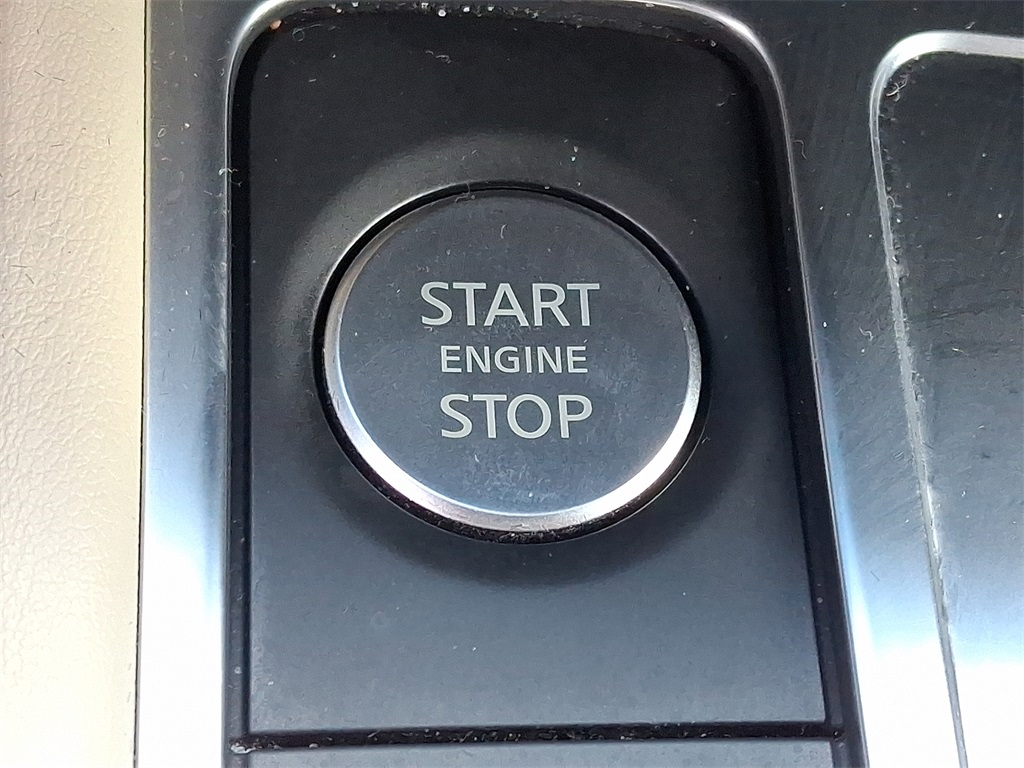 2023 INFINITI QX60 Sensory - Photo 23