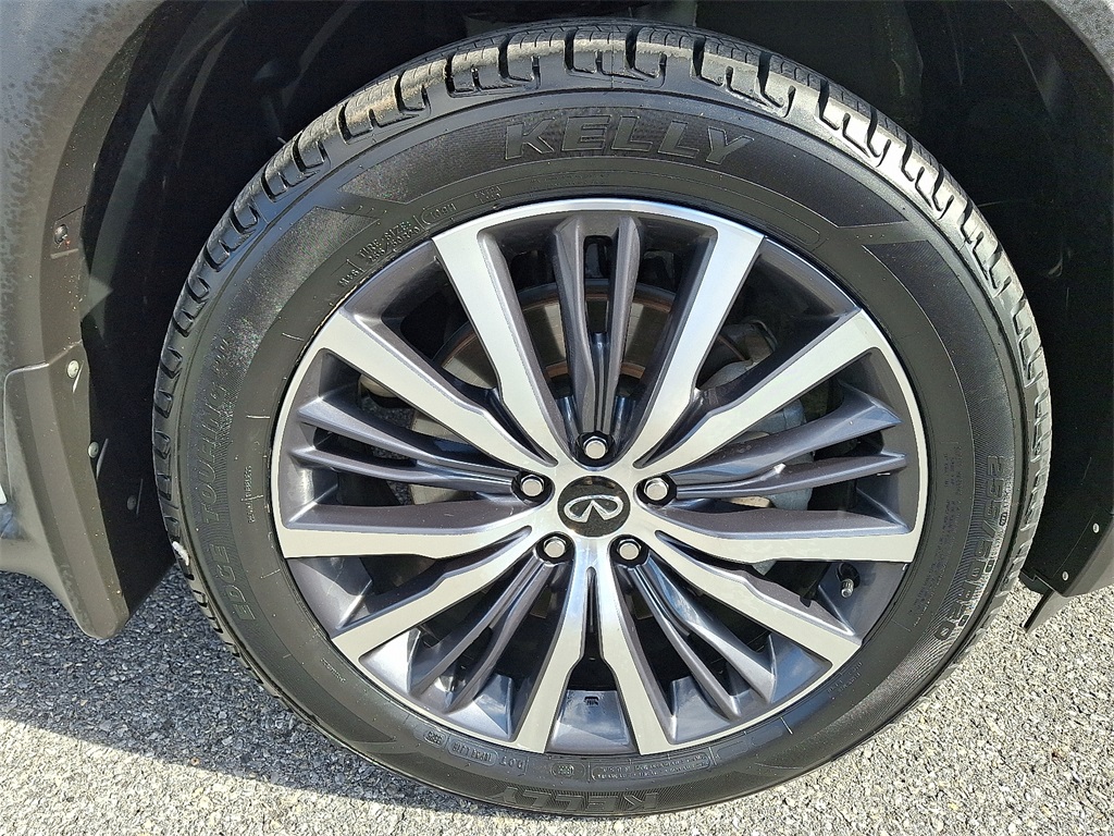 2023 INFINITI QX60 Sensory - Photo 9