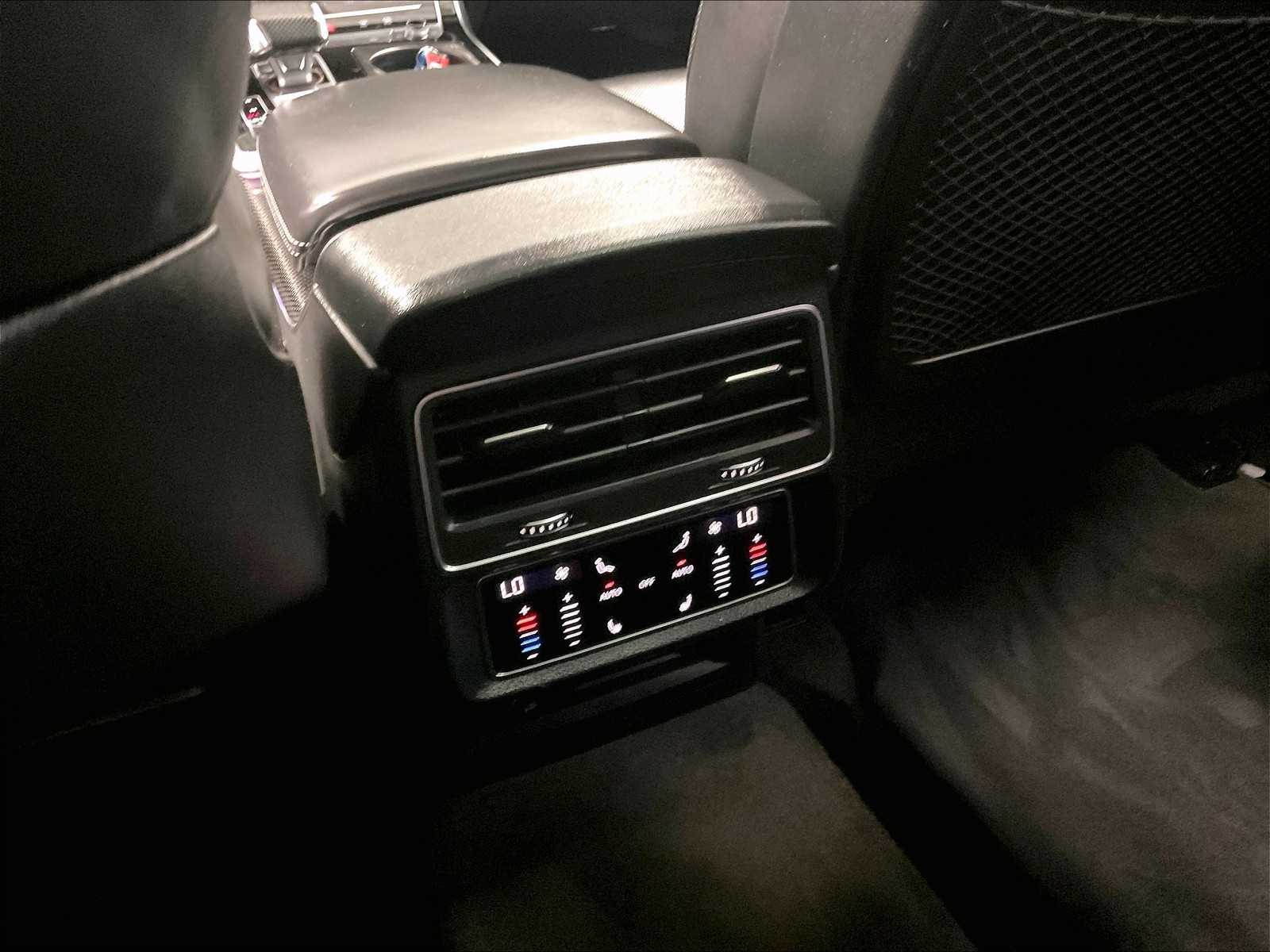 2022 Audi SQ7 Prestige - Photo 28