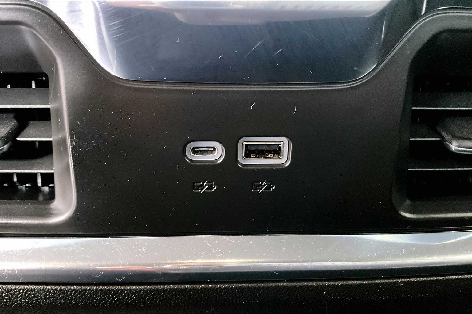 2022 Chevrolet Silverado 1500 LTZ - Photo 27