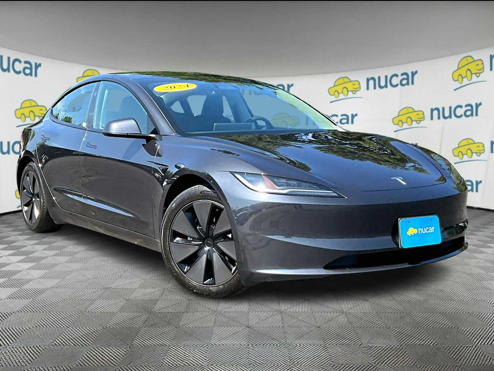 2024 Tesla Model 3  - Photo 1
