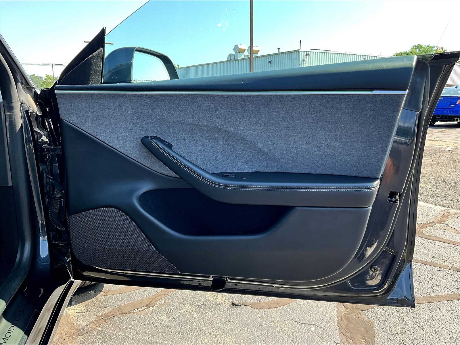 2024 Tesla Model 3  - Photo 12