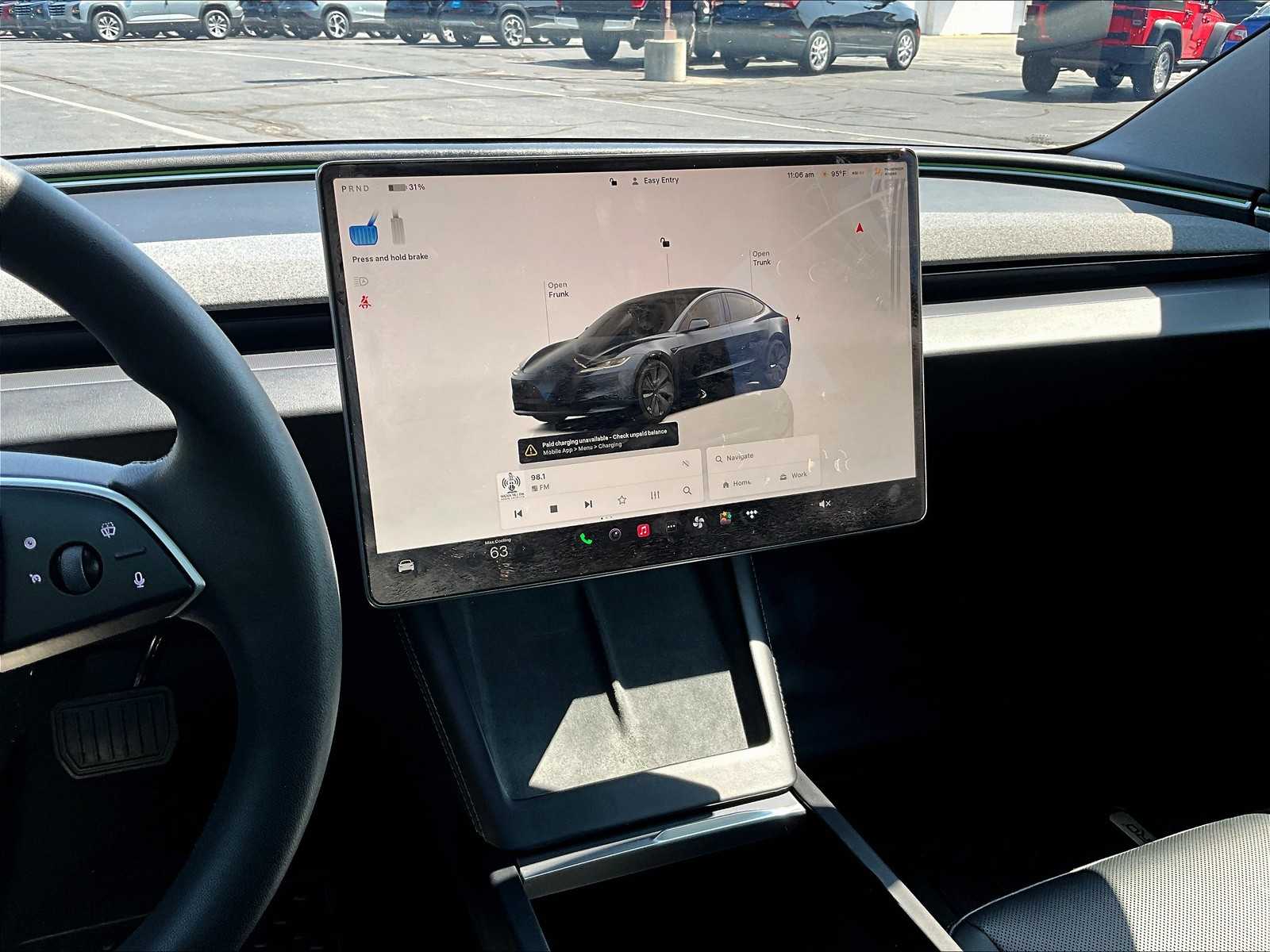 2024 Tesla Model 3  - Photo 17