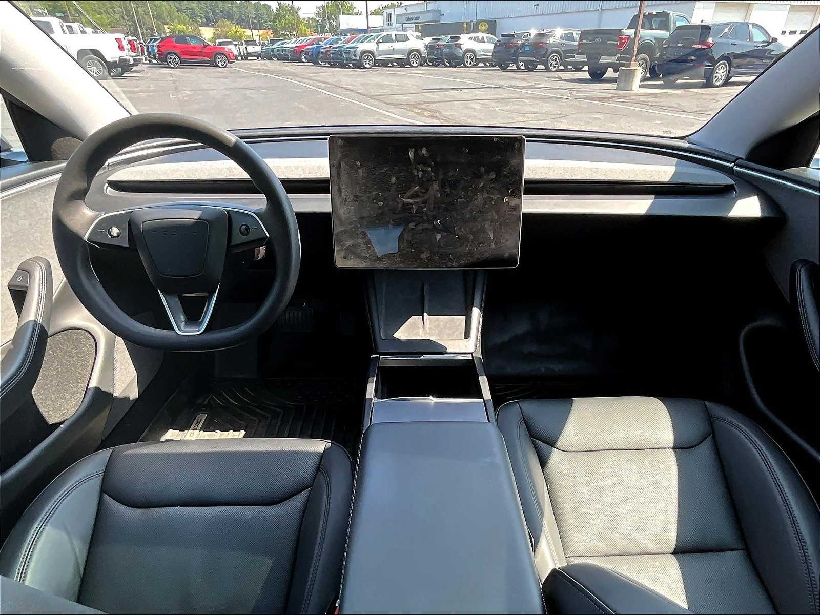 2024 Tesla Model 3  - Photo 20