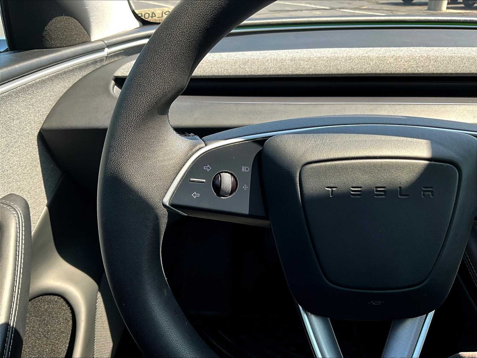 2024 Tesla Model 3  - Photo 23