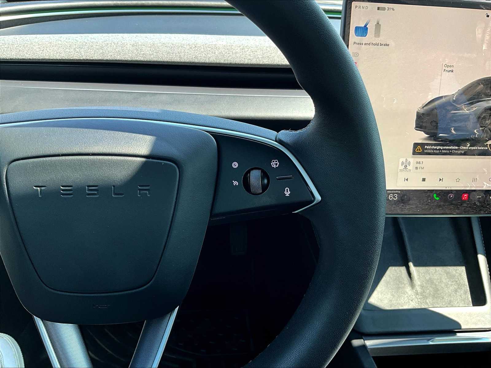 2024 Tesla Model 3  - Photo 24