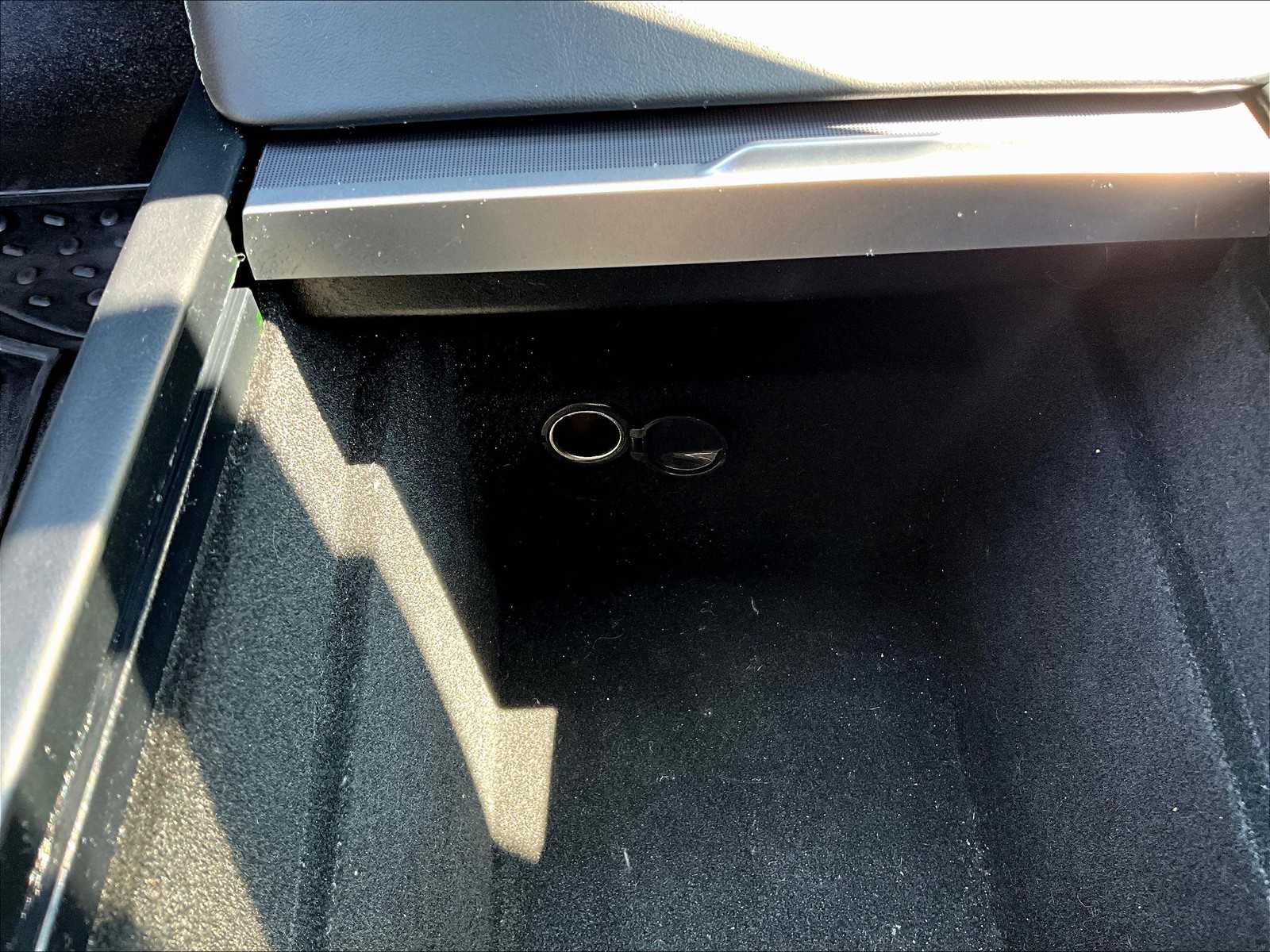 2024 Tesla Model 3  - Photo 27