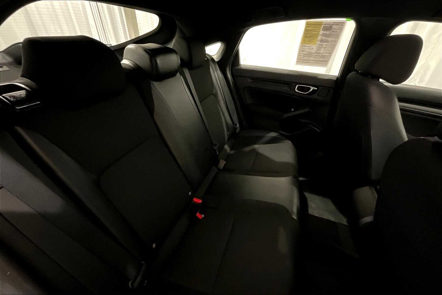 2022 Honda Civic Hatchback Sport - Photo 16
